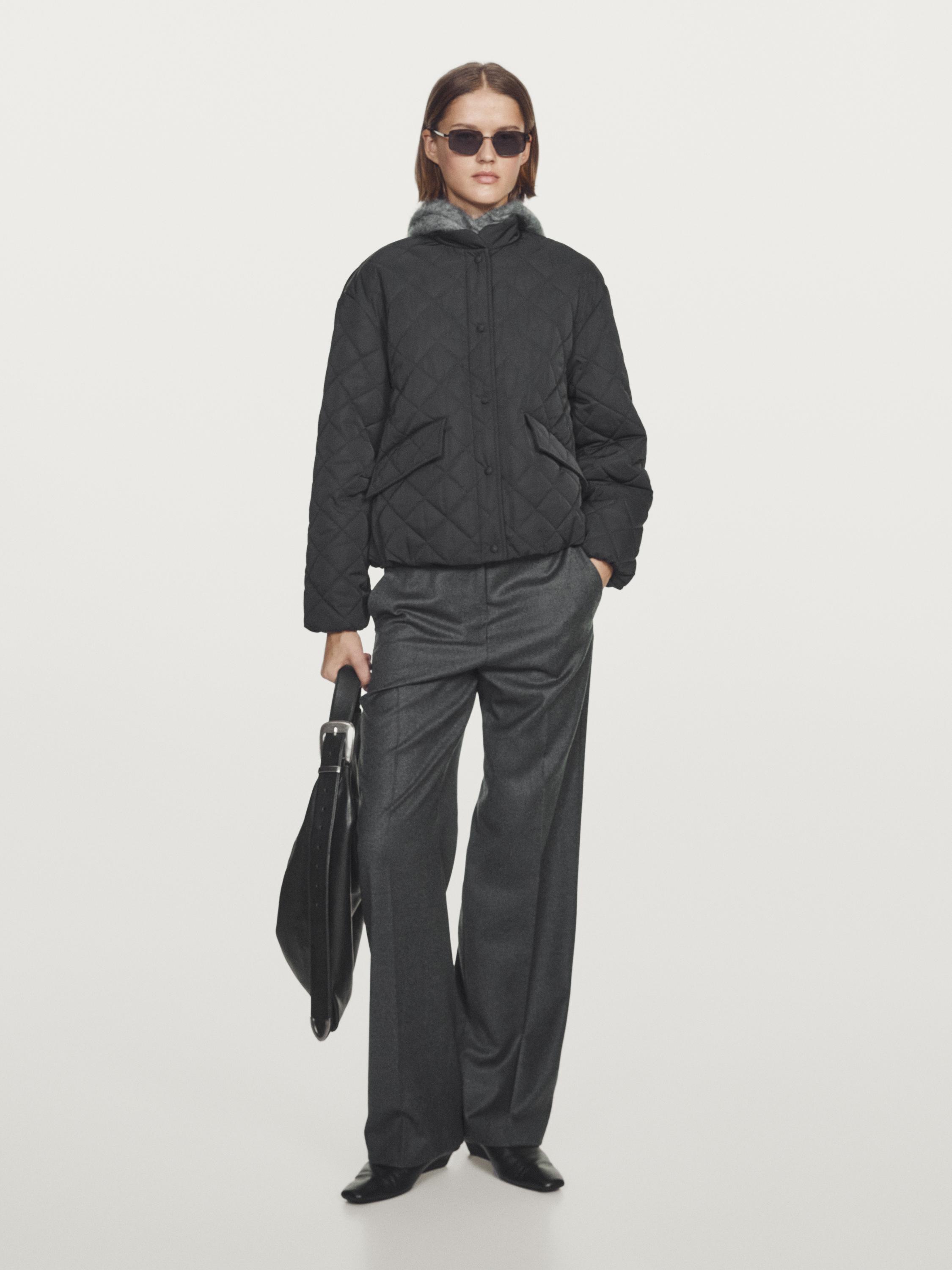 Short water-repellent quilted bomber jacket